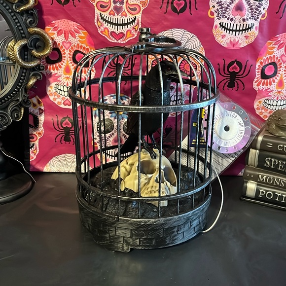 Halloween Moonlight Manor Animated Caged Raven with Skull - Picture 1 of 7